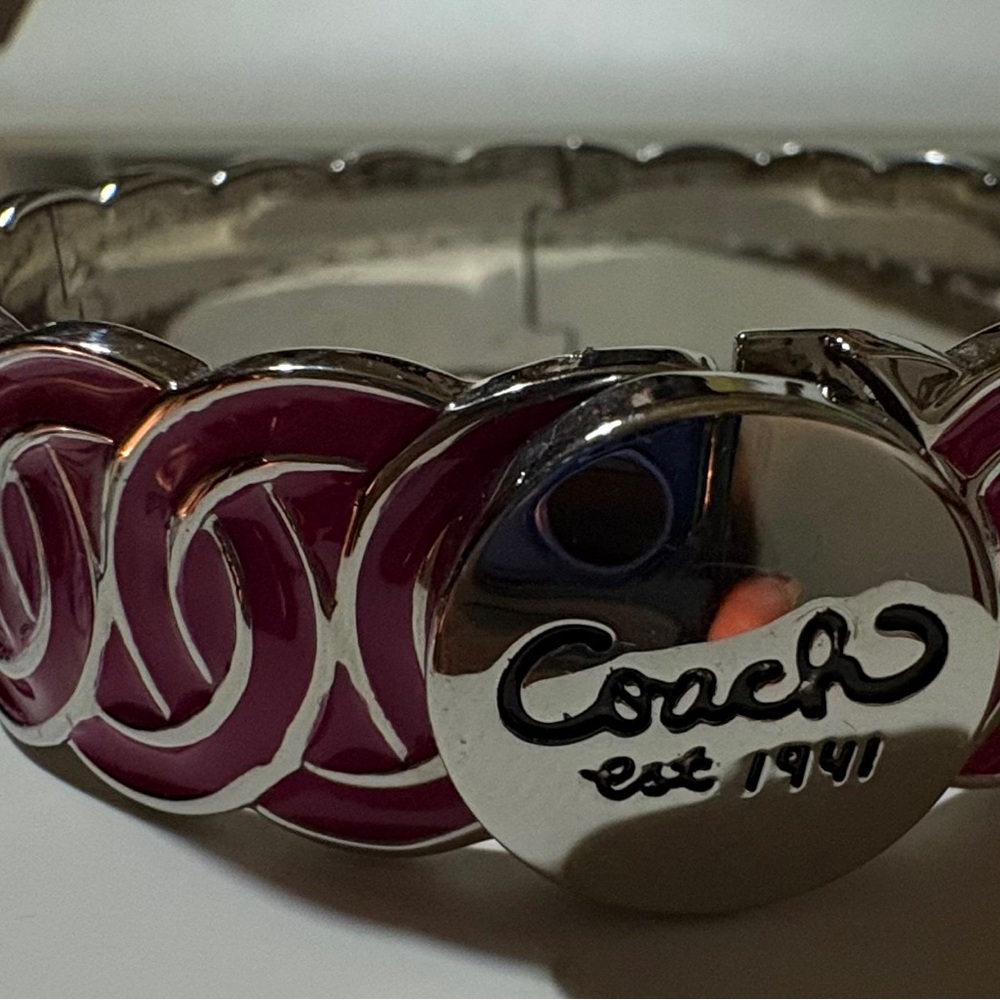 Coach Pink Fuchsia Enamel Interlocking Links Bangle Bracelet - Picture 9 of 9